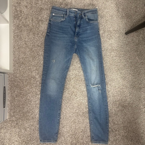 Zara Women’s Light Blue Distressed Skinny Jeans - Picture 3 of 7